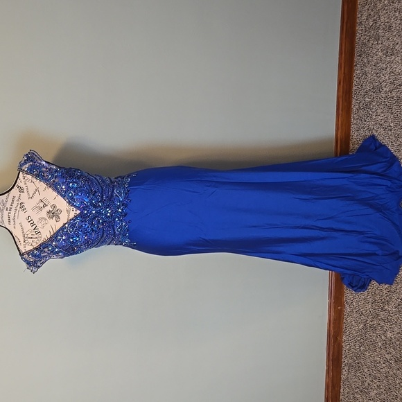 Navy Blue Beaded Alyce Paris Prom Dress - Picture 1 of 9